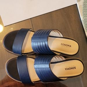 Sonoma blue sandals
